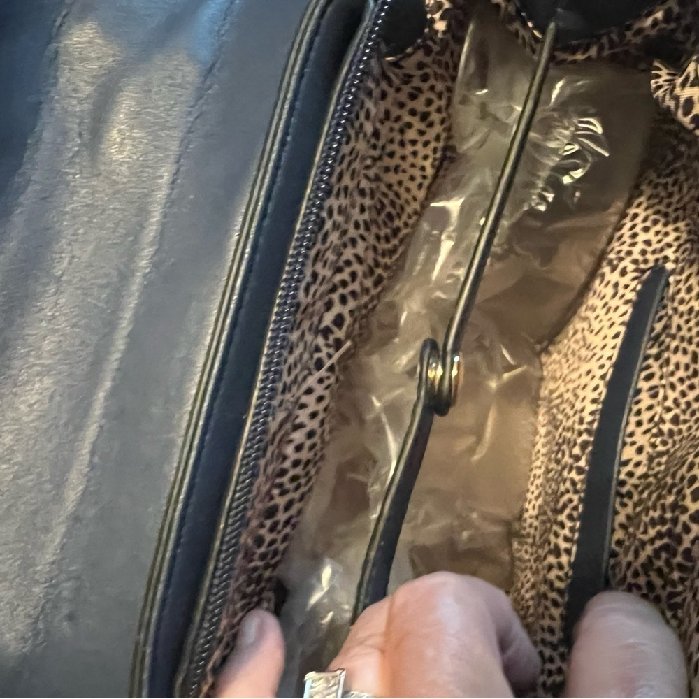 Backpack and Wallet Set - Picture 4 of 8